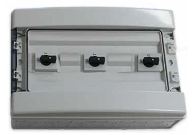 Interruptor Termomagnético DC MERZ INT-6-50/1000TL | 6 Polos 1000 V DC 50 A Alta Capacidad para Sistemas Solares