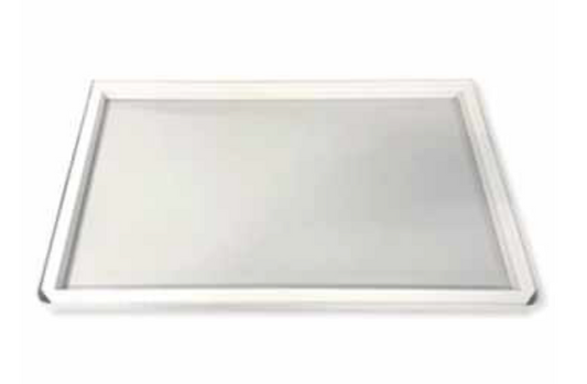 Pedestal oficial Growatt para la batería solar AXE 5.0L. Estabilidad y soporte seguro para instalaciones en piso.